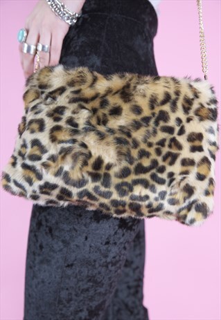 VINTAGE INSPIRED BAG CROSS BODY IN FAUX FUR IN LEOPARD PRINT