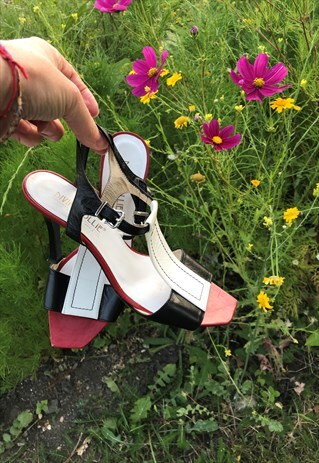 90S T-BAR LEATHER SANDALS VINTAGE SHOES