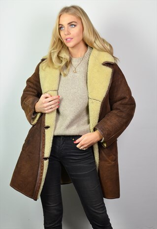 VINTAGE 70S DARK BROWN & CREAM SHEEPSKIN / SHEARLING COAT