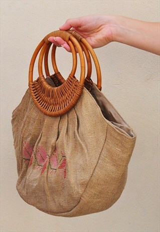 VINTAGE EMBROIDERED NATURAL LINEN BAMBOO HANDLES TOTE BAG