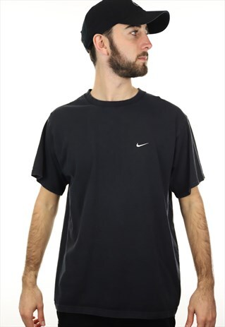 VINTAGE 90S NIKE T SHIRT BLACK
