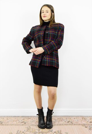 VINTAGE 90S BLACK MULTICOLOURED STRIPED FITTED JACKET
