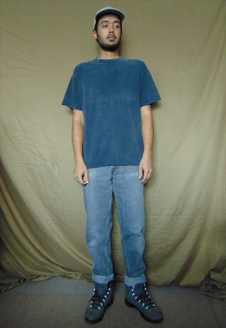 90S MINIMALIST SPORTSWEAR FADED BLACK SHORT SLEEVE TEE