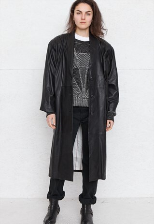 VINTAGE BLACK LEATHER COAT