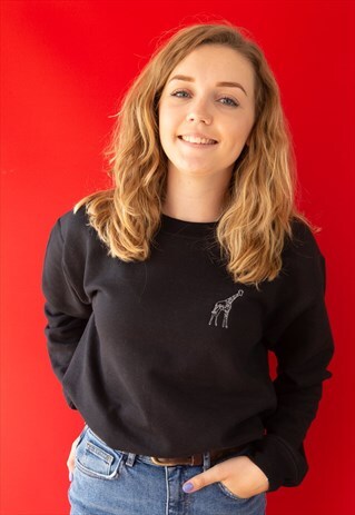 UNISEX SWEATSHIRT IN BLACK WITH GIRAFFE EMBROIDERY