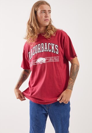 VINTAGE RAZORBACKS GRAPHIC T-SHIRT