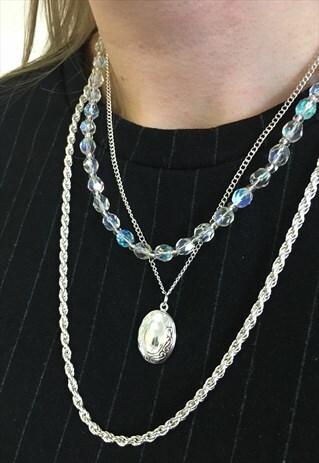 1990S SILVER PLATED AURORA CRYSTAL WITH LOCKET SET