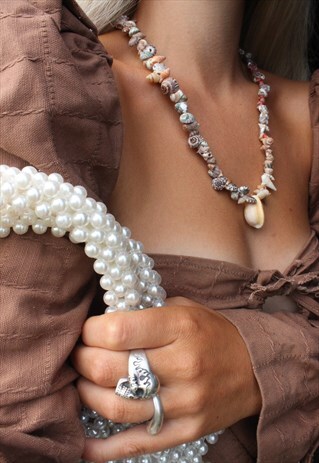 VINTAGE 90S HANDMADE BEACH NECKLACE