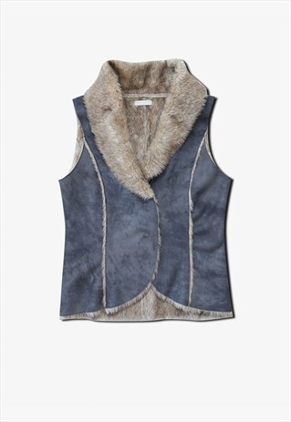 Pre-loved Y2K style blue suede gilet with faux fur trim