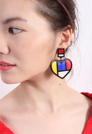 (KOREAN) ART DECO HEART SHAPE EARRINGS