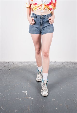 VINTAGE 1990S BLUE CUT OFF DENIM SHORTS