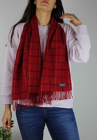 VINTAGE BURBERRY GRID CHECK WOOL SCARF WITH LOGO LABEL