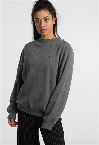 90S NIKE EMBROIDERED LOGO SWEATSHIRT