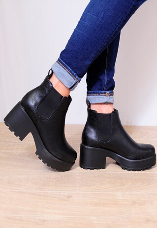BLACK LACE UPS CLEATED PLATFORMS CHELSEA ANKLE BOOTS