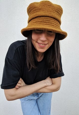 VINTAGE WOOL UNISEX BUCKET HAT