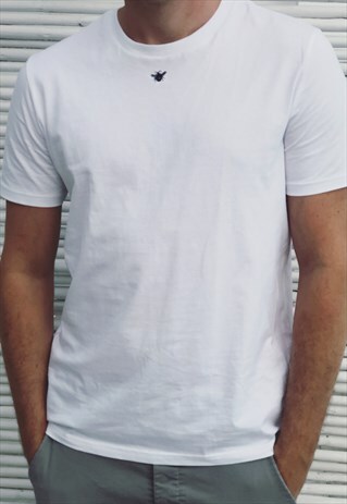 ORGANIC T-SHIRT IN WHITE WITH MINI BEE EMBROIDERY