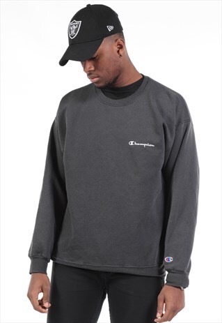 VINTAGE CHAMPION SWEATSHIRT