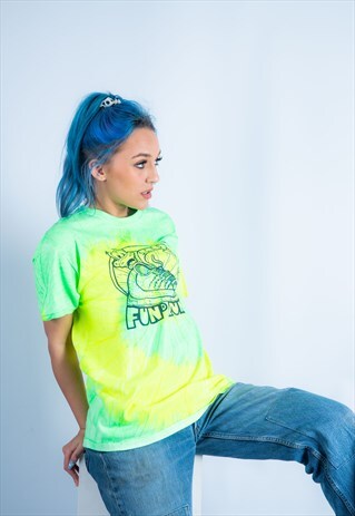 VINTAGE TIE-DYE T-SHIRT IN BRIGHT GREEN AND YELLOW