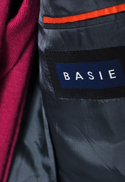 garment image