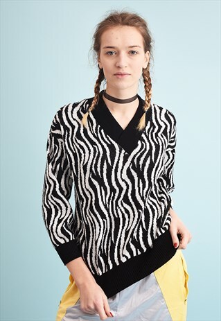 80'S RETRO OPTICAL PATTERN SHIMMER KNIT JUMPER