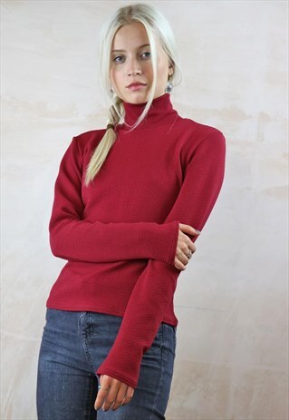 RUBY TEXTURED TURTLE NECK TOP
