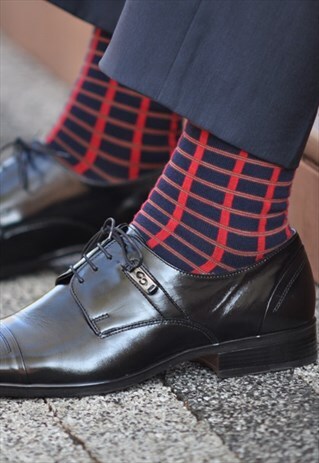 SUIT SOCKS WITH RED CHECKERED