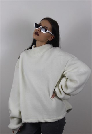 VINTAGE WHITE TEDDY OVERSIZE JUMPER