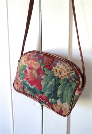 VINTAGE 80S TAPESTRY FLORAL SHOULDER BAG