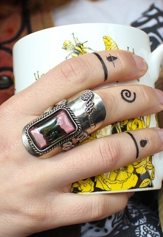 ADJUSTABLE BOHEMIAN PINK GLASS RING