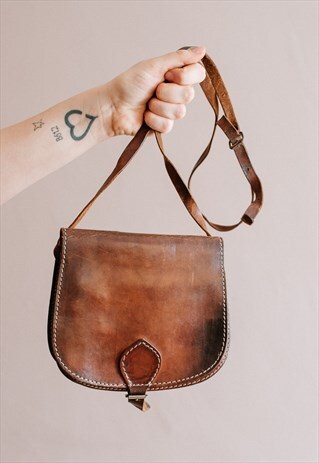 VINTAGE 70S SHOULDER BAG