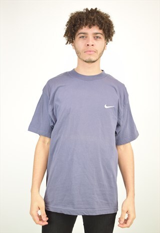 VINTAGE 90'S NIKE T-SHIRT