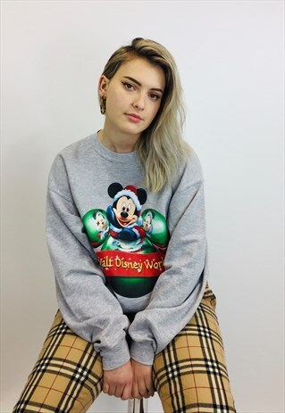 VINTAGE DISNEY WORLD FESTIVE CHRISTMAS SWEATSHIRT