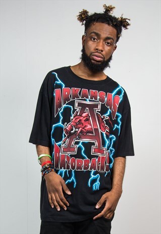 VINTAGE 90'S USA GRAPHIC T-SHIRT ARKANSAS RAZORBACKS