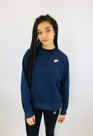 NIKE EMBROIDERED SWOOSH SWEATSHIRT