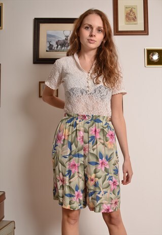 VINTAGE 80S FLORAL PATTERN SHORTS IN GREEN
