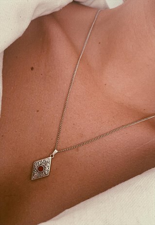 ESTHER NECKLACE IN SILVER