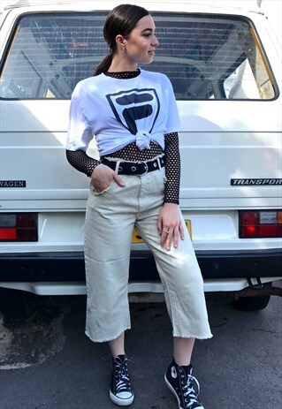 90'S RETRO WHITE AND BLACK LOGO T-SHIRT