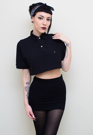 00'S RETRO BLACK REWORKED CROPPED TOMMY HILFIGER POLO SHIRT