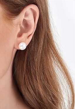 Women's 9mm Faux Pearl Bead Stud Earring - Cream/Silver