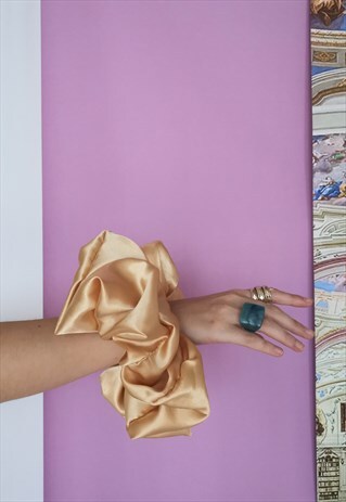 XL SATIN SCRUNCHIE IN GOLDGASM