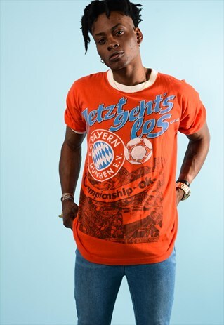 BAYERN MUNCHEN FOOTBALL SOCCER T-SHIRT