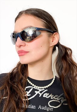 Vintage Y2K futuristic sport sunglasses in blue / grey