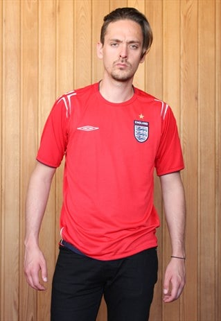 VINTAGE 1990S RED UMBRO FOOTBALL SHIRT