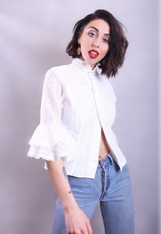 WHITE LACE TOP
