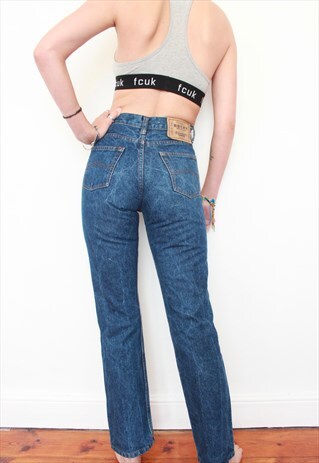 VINTAGE 90S VERY HIGH WAISTED SLIM BLUE MOM JEANS W26 L30