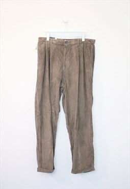 Vintage Ralph Lauren  Cord trousers in brown. Best fits W38