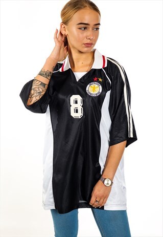 VINTAGE GERMAN SOCCER T-SHIRT T399
