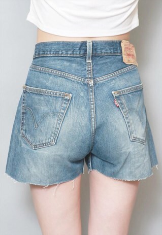 VINTAGE 1990'S LEVI'S MID WASH BLUE RAW HEM DENIM SHORTS
