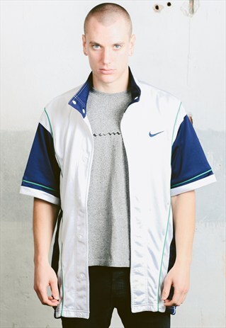 VINTAGE NIKE TRACK JACKET