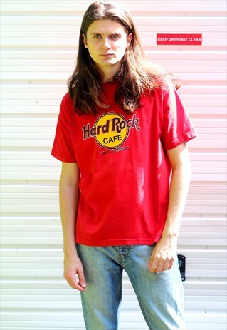 1990'S VINTAGE RED GRAPHIC HARD ROCK CAFE T-SHIRT